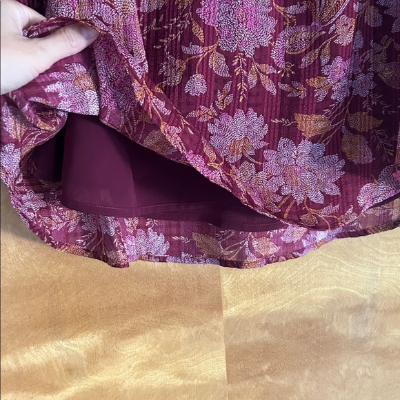 Loft Floral Tie Neck Blouse - Picture 8 of 8